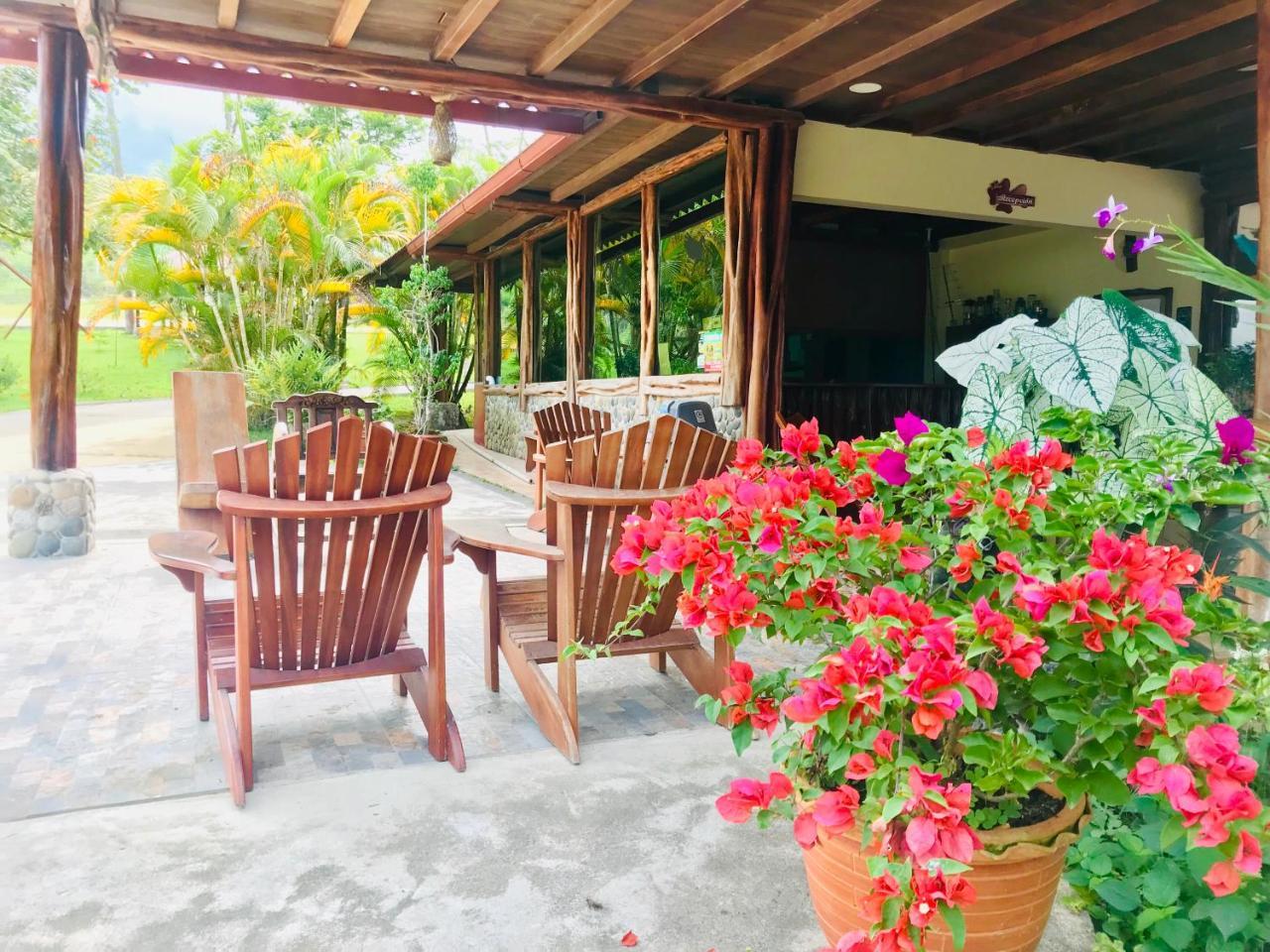 Hosteria Tierra Dorada Yantzaza Екстериор снимка